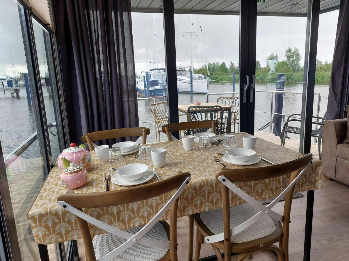 Hotel Luxury Houseboat In Volendam Marina Zewnętrze zdjęcie